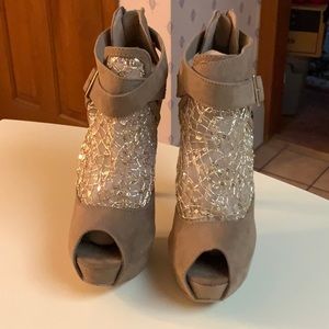 Styluxe Platform Booties